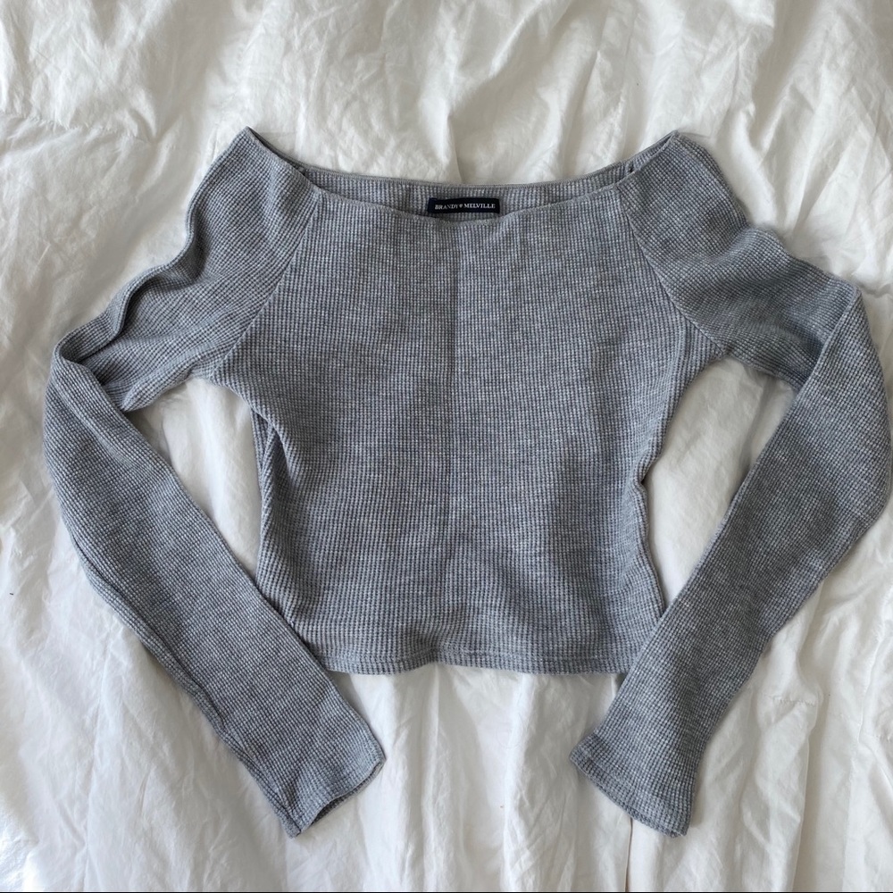 Brandy Melville off shoulder top
